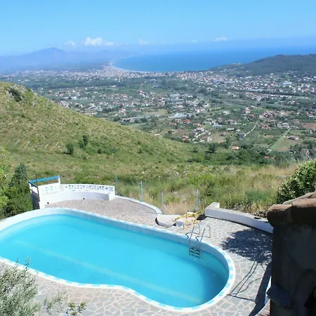 Vila Sfings Formia